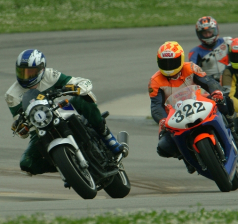 bikers racing